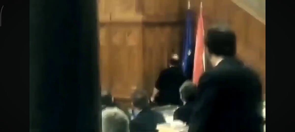 Hungary Threw Out the EU Flag in 2014. Anti-EU Accounts Are Sharing It as Breaking News.