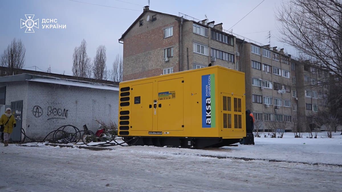 'Please Don't Forget': From Seoul to Los Angeles, the World Rallies Behind Ukraine